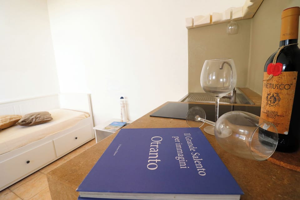 Bungalow, 1 Bedroom, Patio, City View | Interior