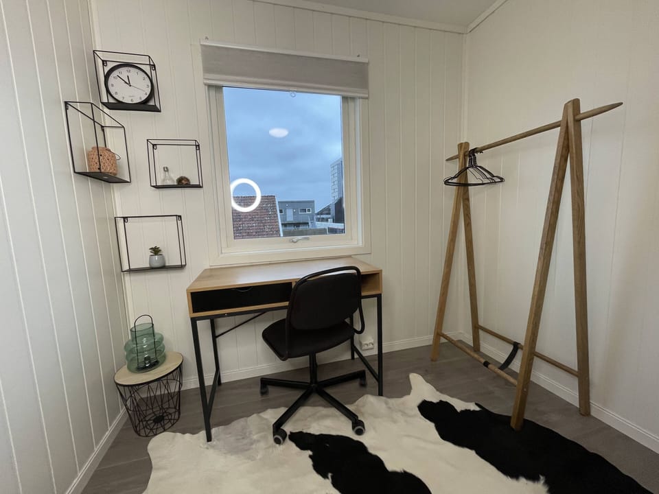 Apartment, 3 Bedrooms, Smoking, Balcony | Interior
