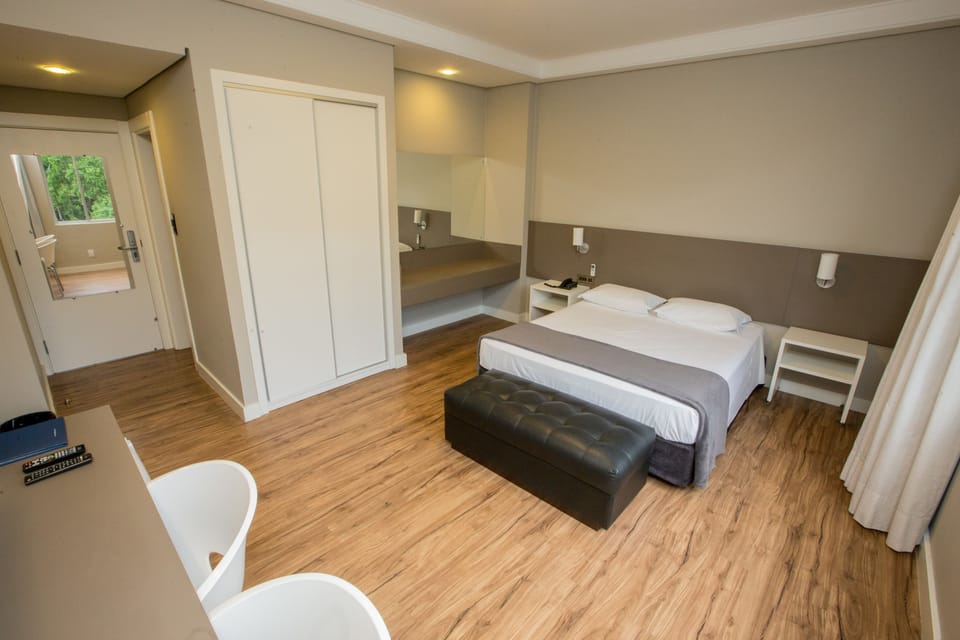 Luxury Double Room | Premium bedding, minibar, in-room safe, desk