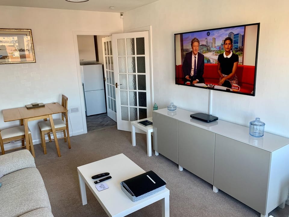 Apartment (1 Bedroom) | Living area