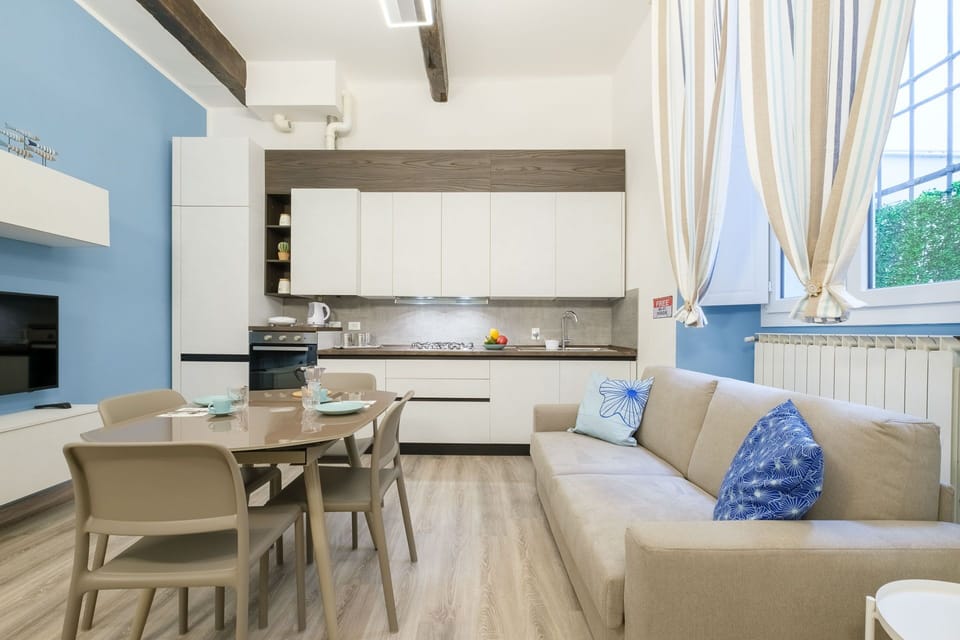 Classic Apartment | Living area | TV