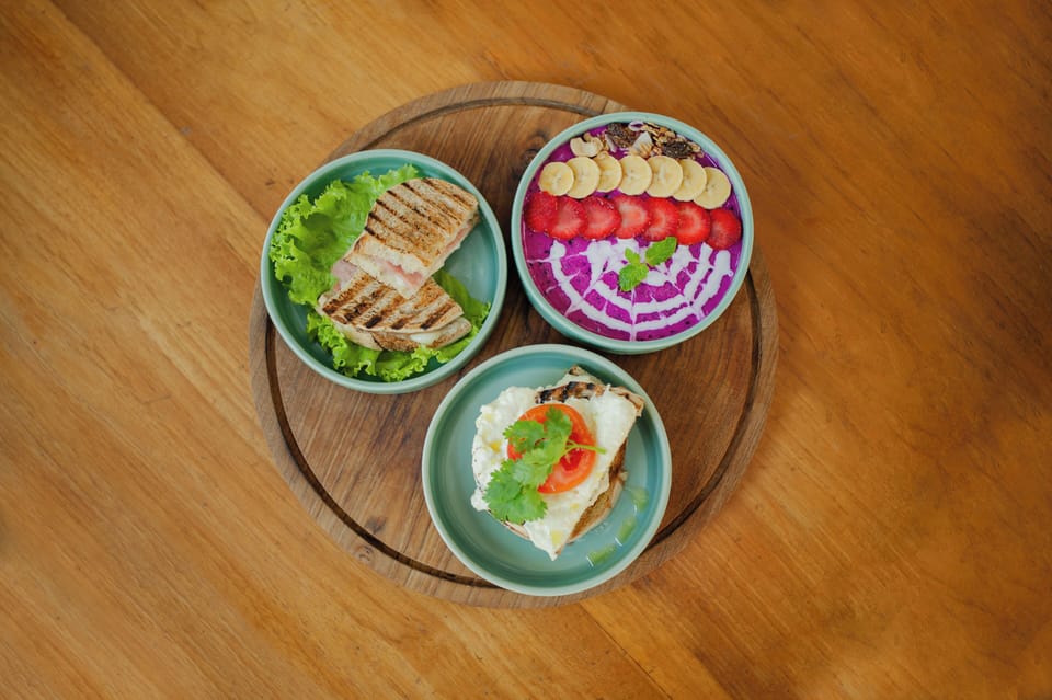 Daily cooked-to-order breakfast for a fee
