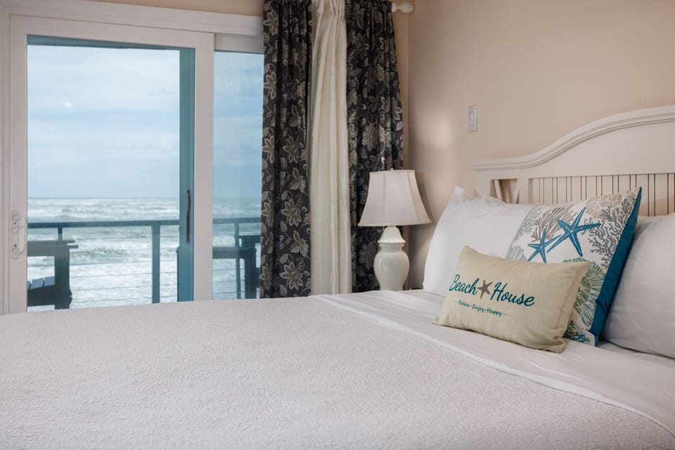 Dune Level Oceanfront King | Individually decorated, individually furnished, iron/ironing board
