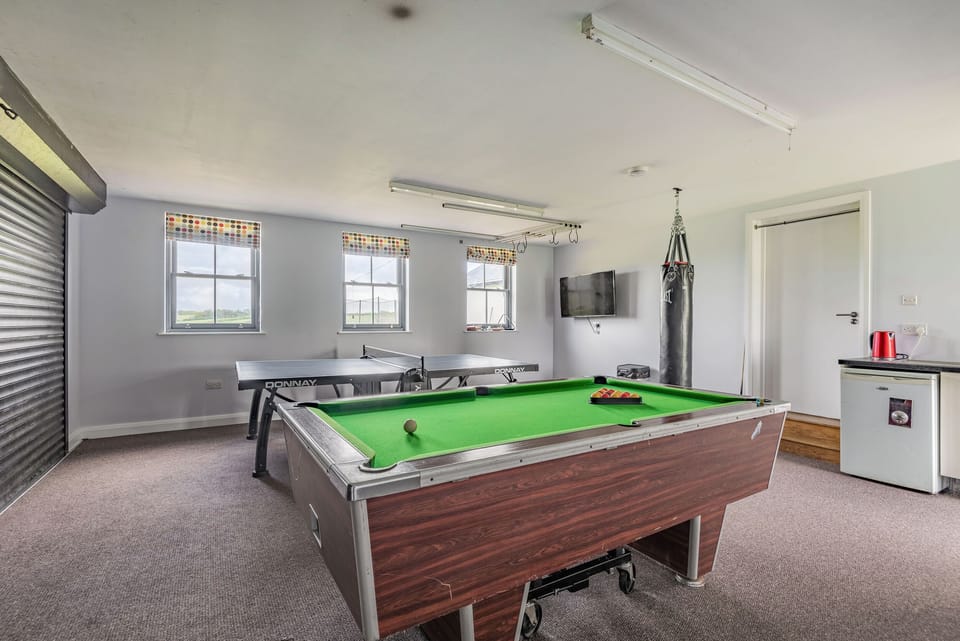 Cottage | Game room