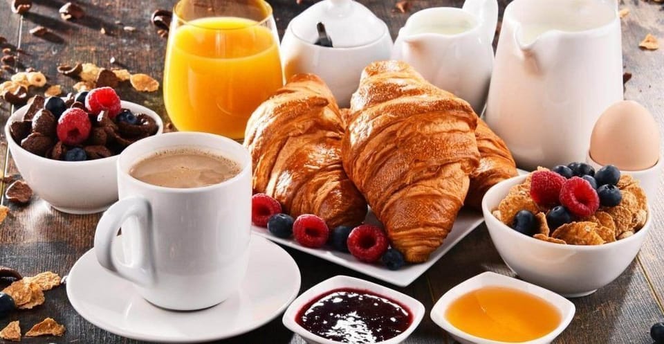 Daily local cuisine breakfast for a fee