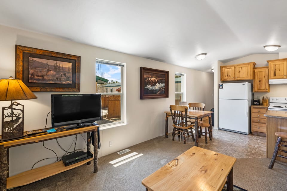 House | Living area | 42-inch flat-screen TV with satellite channels, TV