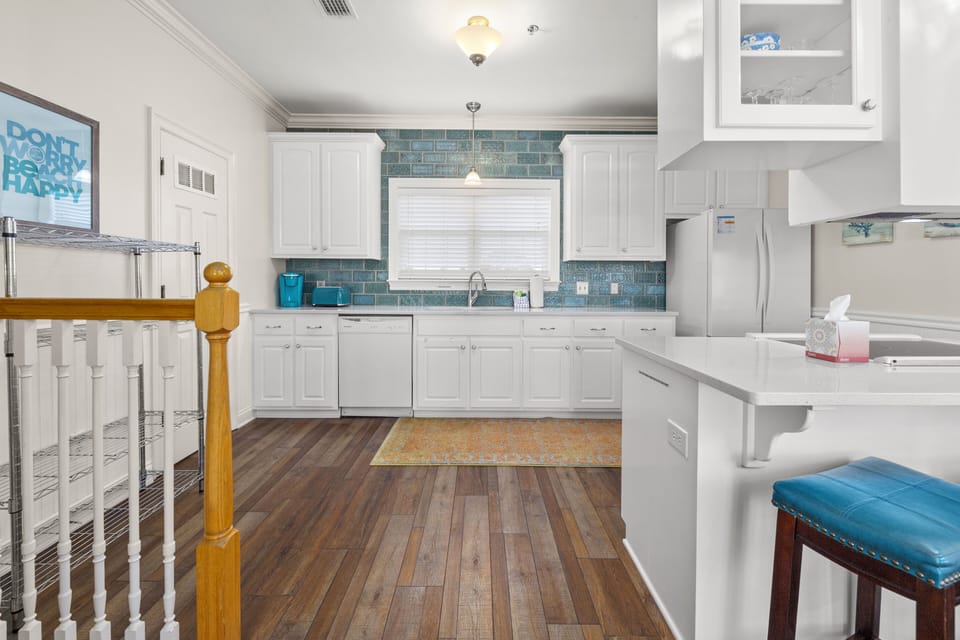 House, Multiple Beds, Patio, Partial Ocean View | Private kitchen | Fridge, microwave, coffee/tea maker, toaster