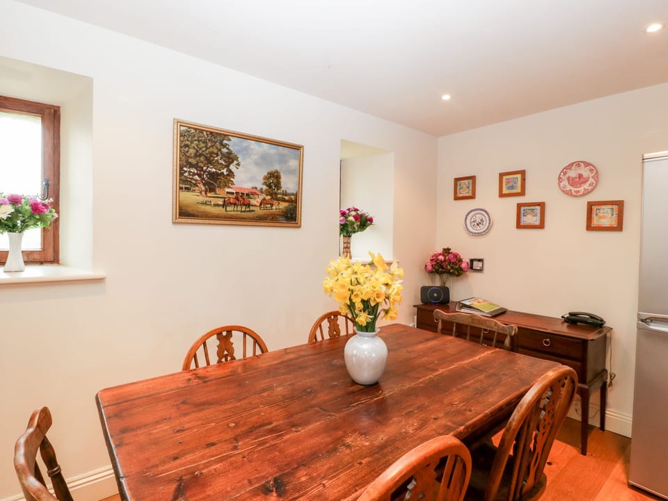 Cottage | Interior