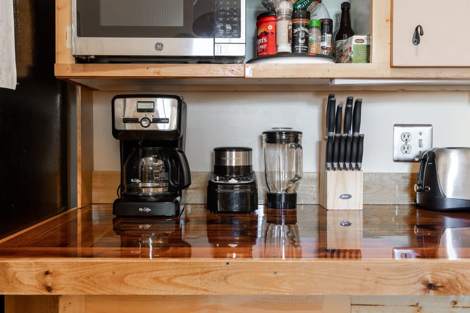 Cabin | Coffee and/or coffee maker