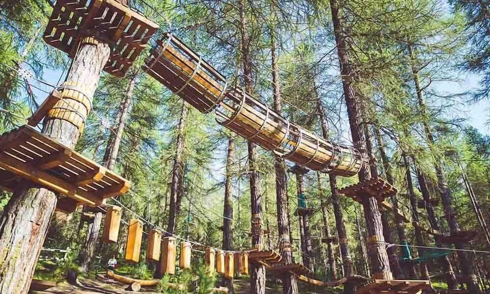 Ropes course (team building)