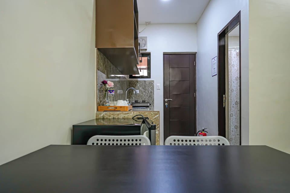 Apartment, 2 Bedrooms | Living room
