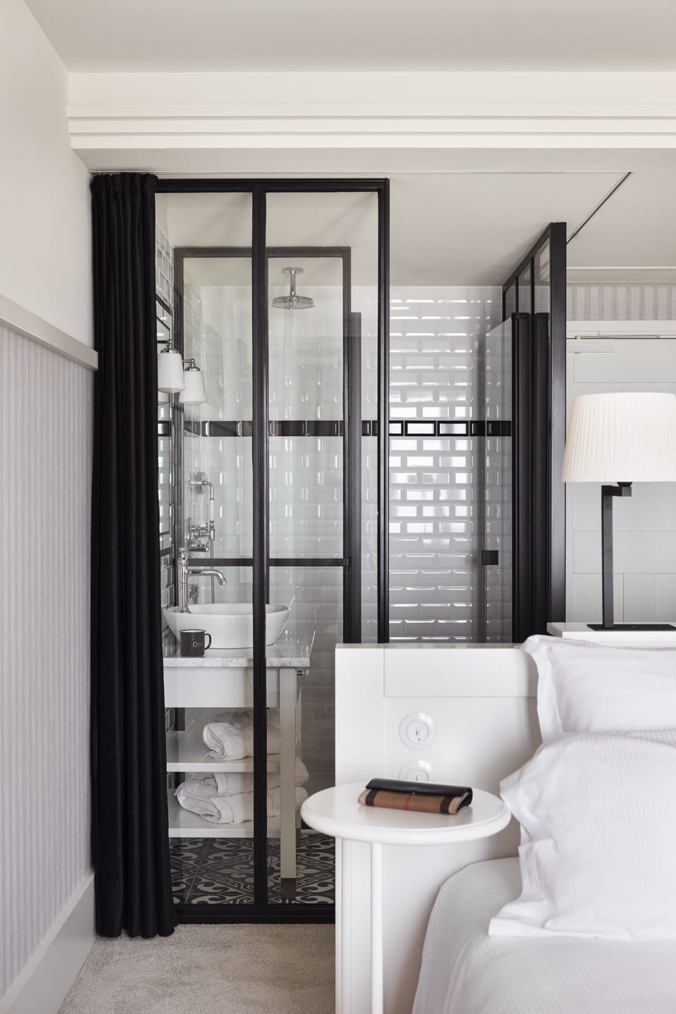 Superior Double Room, Balcony | Bathroom | Hair dryer, bathrobes, towels