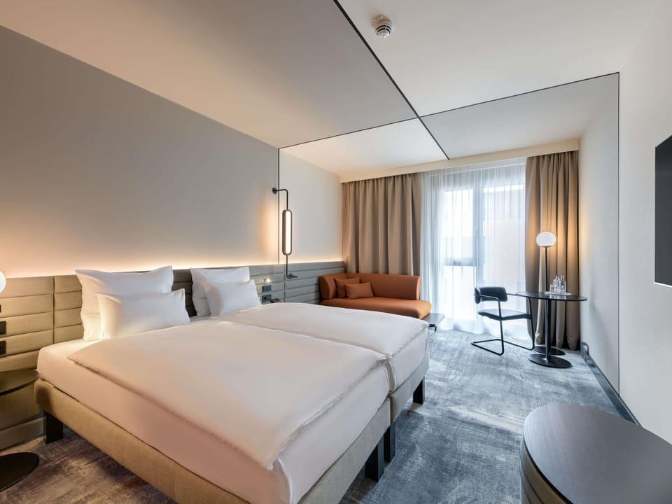Superior Room, 1 Double Bed with Sofa (zwei getrennte Matratzen) | Hypo-allergenic bedding, minibar, in-room safe, laptop workspace