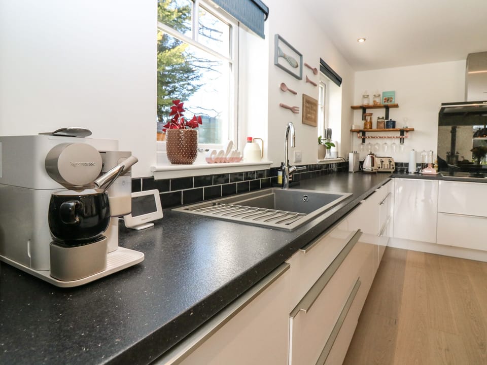 Cottage | Interior