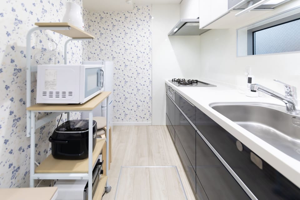 Standard House | Private kitchen | Full-size fridge, microwave, stovetop, rice cooker