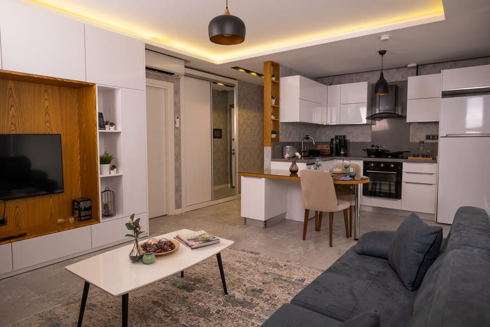 Luxury Apartment | 2 bedrooms, premium bedding, memory foam beds, in-room safe