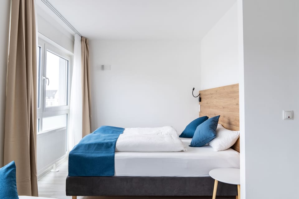 Premium bedding, minibar, individually furnished, desk