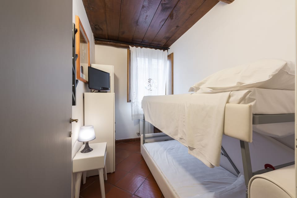 Comfort Apartment | 2 bedrooms, premium bedding, down comforters, laptop workspace
