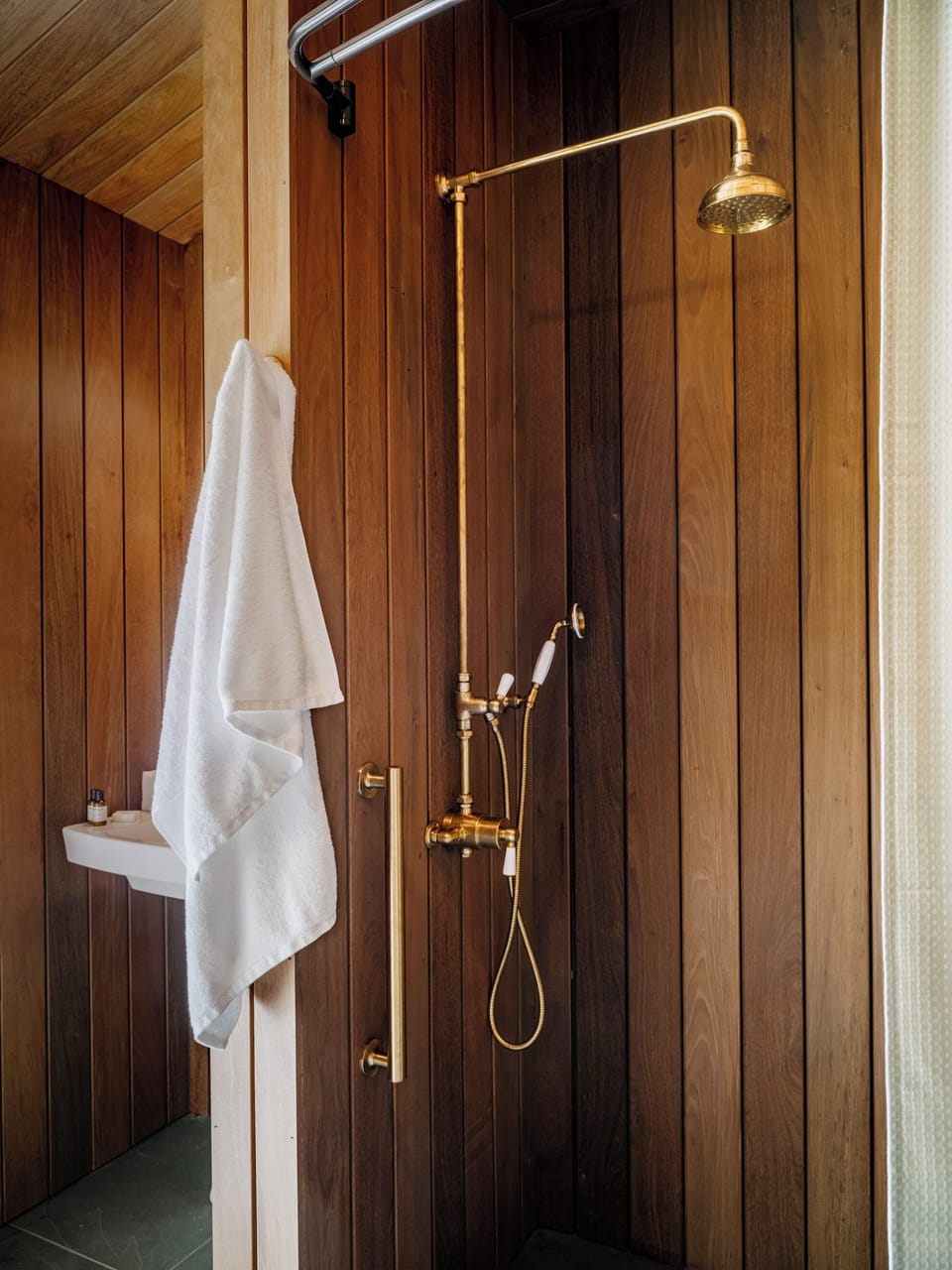 Glamping King | Bathroom | Shower, rainfall showerhead, designer toiletries, hair dryer