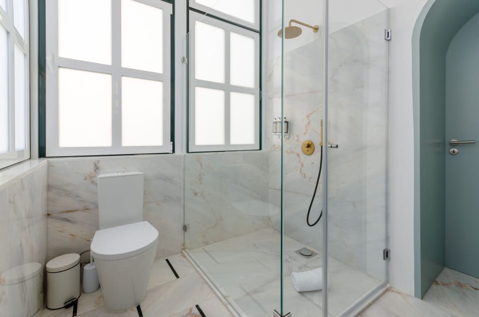Westlight Cascais Chalet - Adults Only. Bed and Breakfast in Cascais