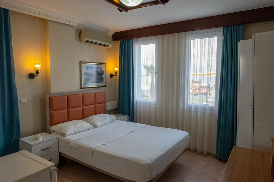 Panoramic Penthouse | Iron/ironing board, free WiFi, bed sheets