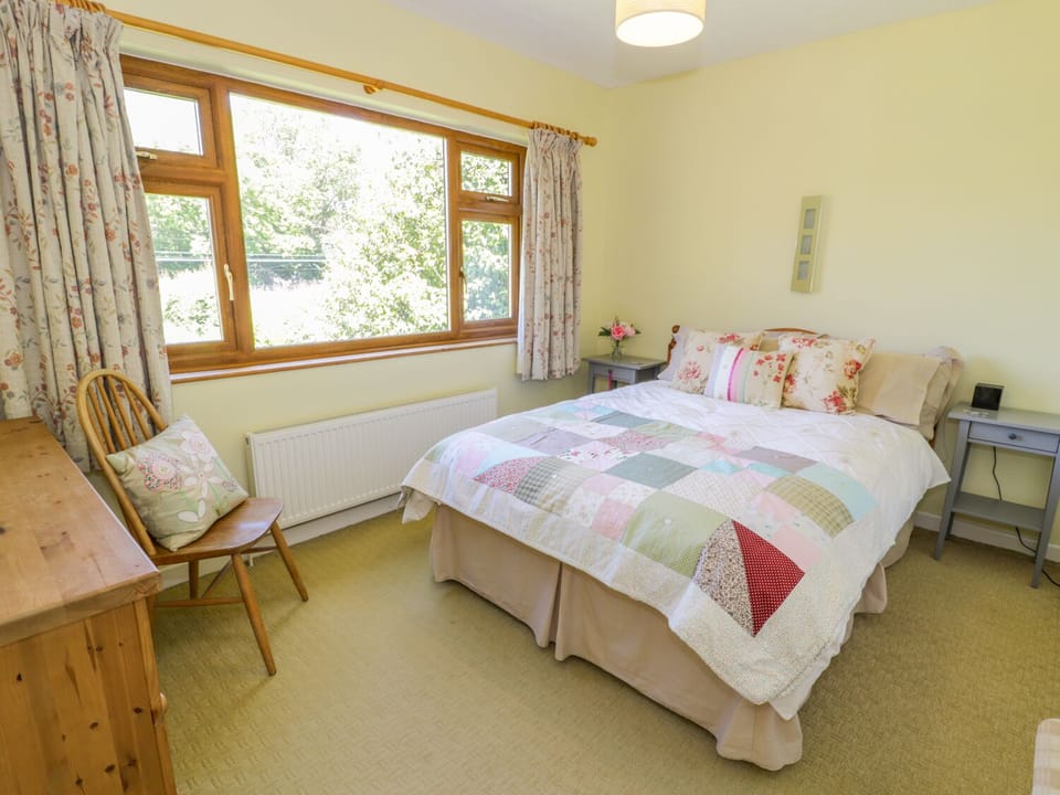 Ceris Cottage in Penrhyndeudraeth