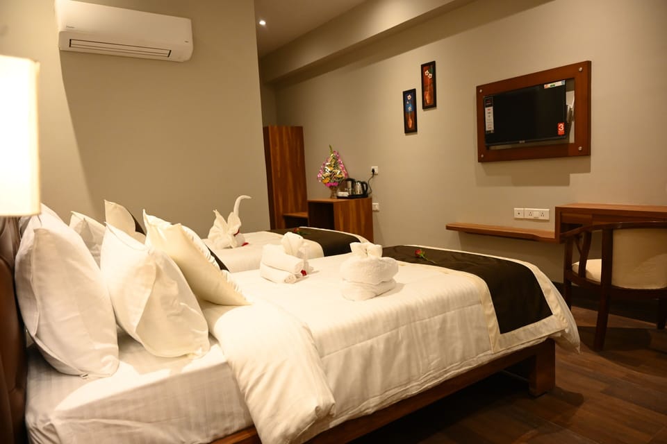 Deluxe Double or Twin Room | Premium bedding, memory foam beds, minibar, desk