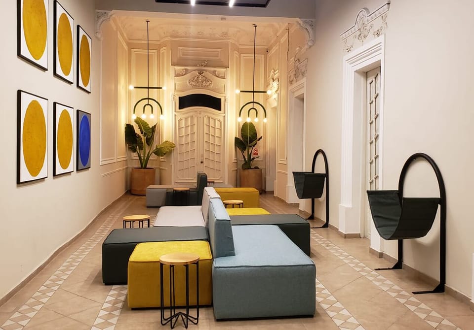 Living area | 40-inch Smart TV with digital channels