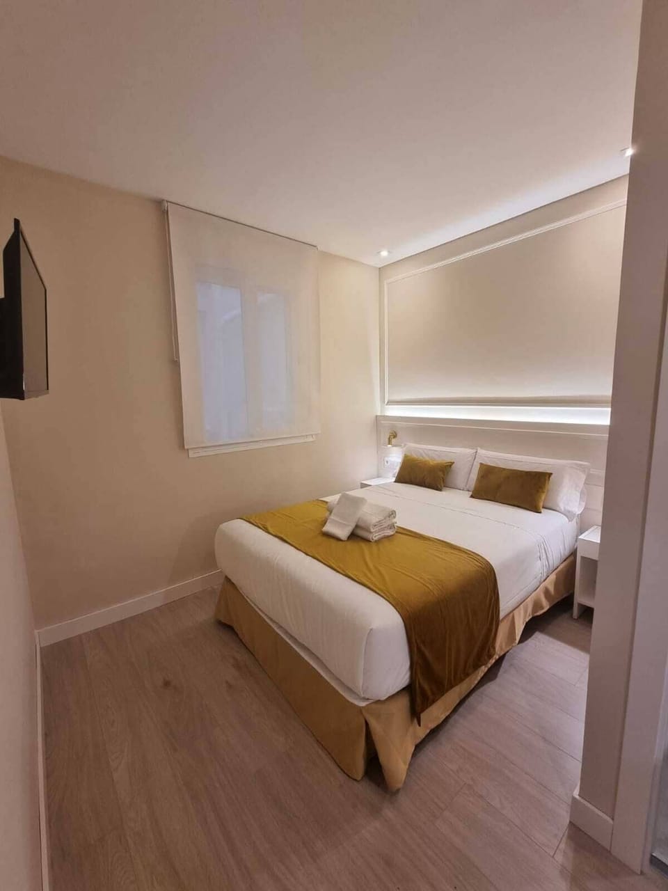 Economy Double Room | Desk, free WiFi, bed sheets