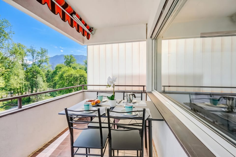 Family Apartment, 1 Bedroom, Balcony (Lido apartment Locarno) | Outdoor dining