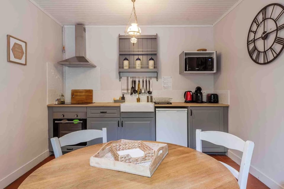 Family House / Superior Suite with Double to Triple Accommodation and Dining Area. | Private kitchen | Espresso maker, coffee/tea maker, electric kettle, highchair