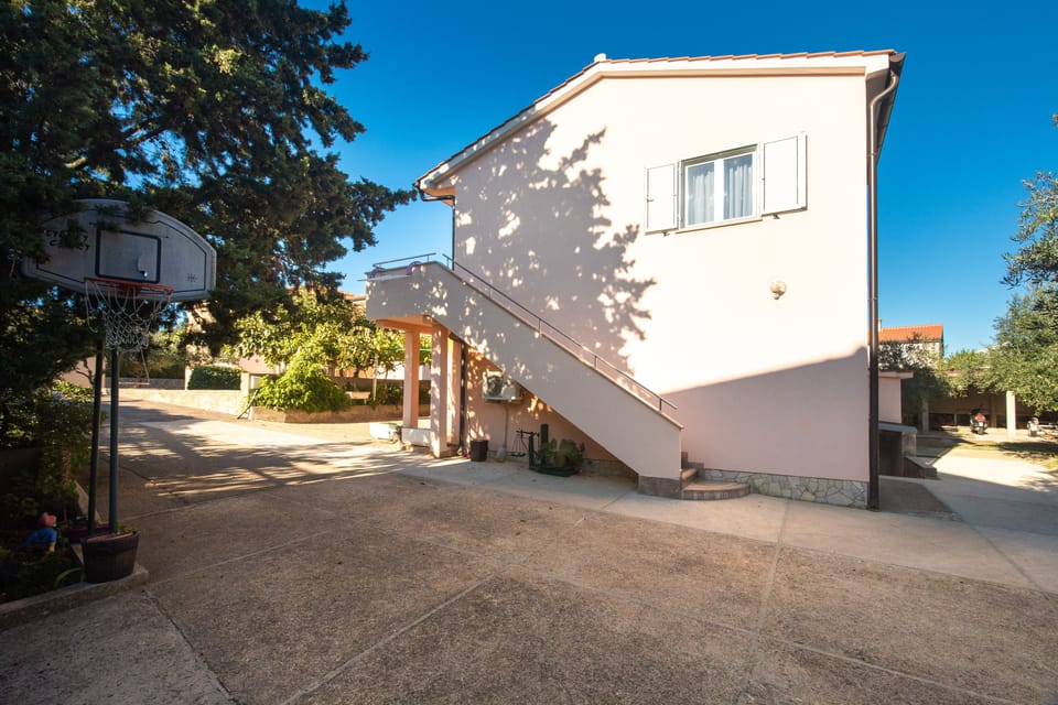 Apartment | Exterior