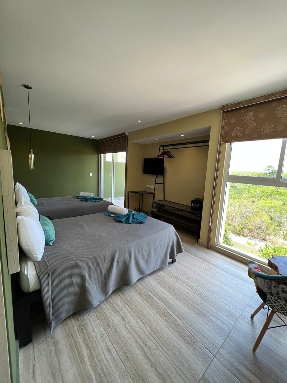 Deluxe Garden View | In-room safe, desk, laptop workspace, iron/ironing board