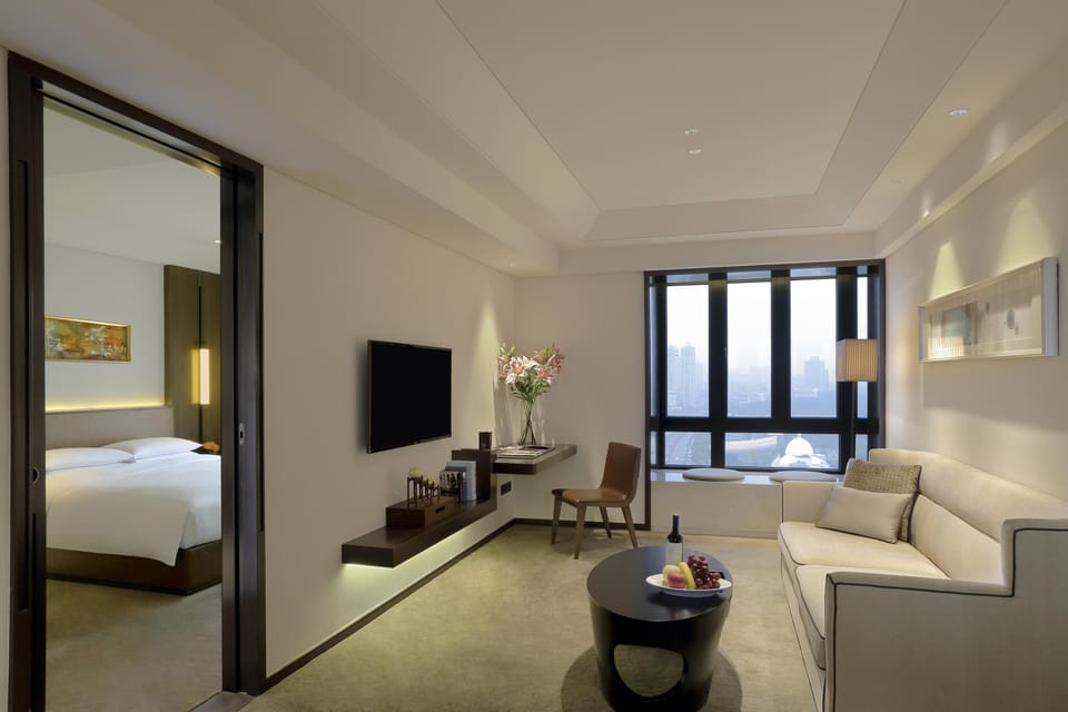 In-room safe, desk, soundproofing, iron/ironing board