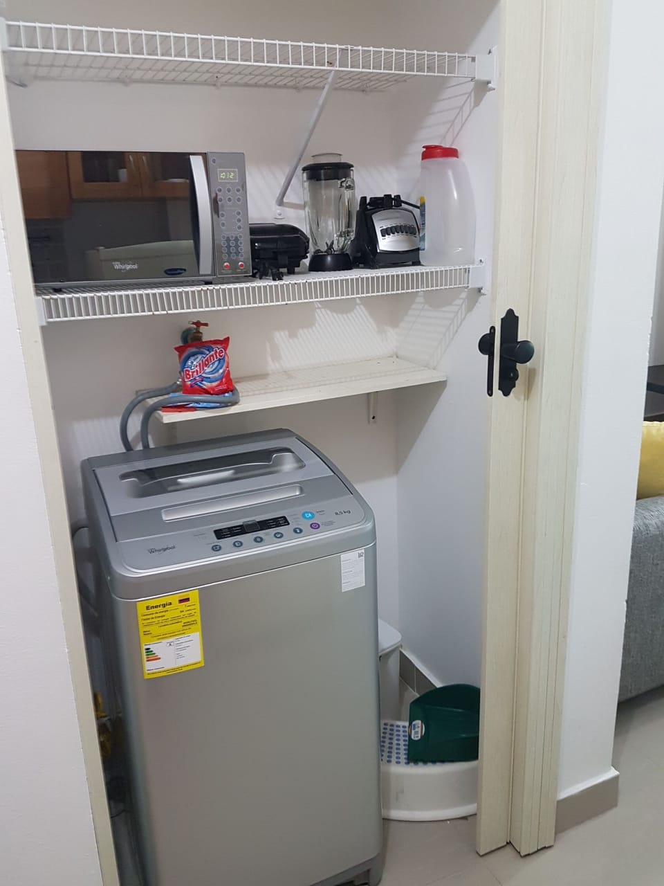 Luxury Apartment, 1 Bedroom, 2 Bathrooms, Pool View | Private kitchen | Full-size fridge, microwave, oven, toaster