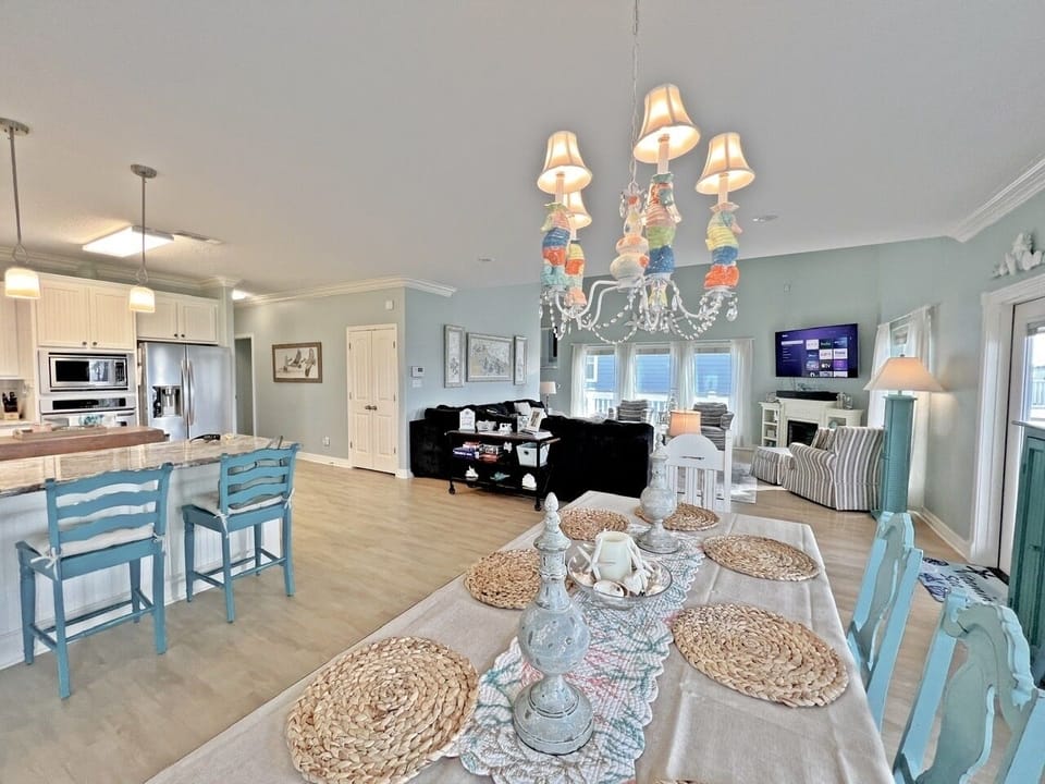 House, 4 Bedrooms | Living area
