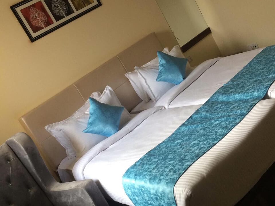 Deluxe Double Room | Premium bedding, in-room safe, desk, free WiFi