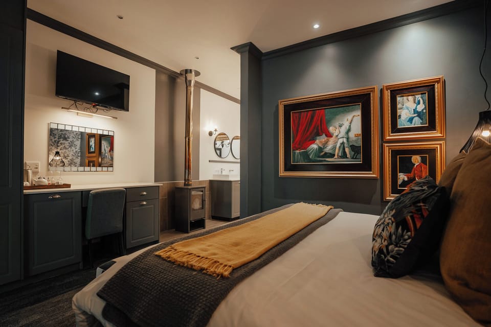 Country Hotel Room Twin | In-room safe, soundproofing, bed sheets