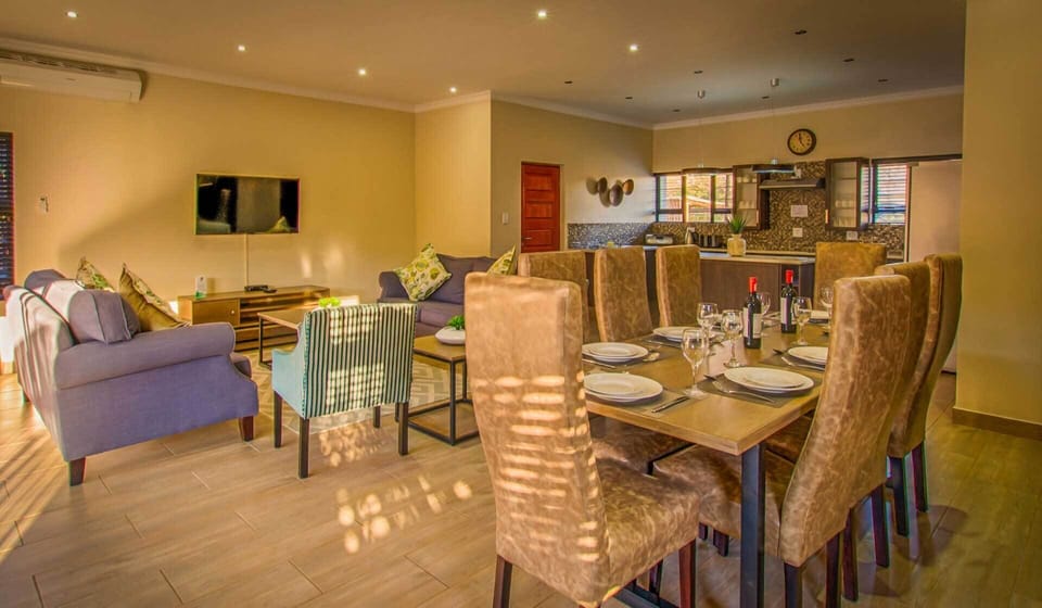House, 4 Bedrooms | Living area | 32-inch LCD TV with satellite channels