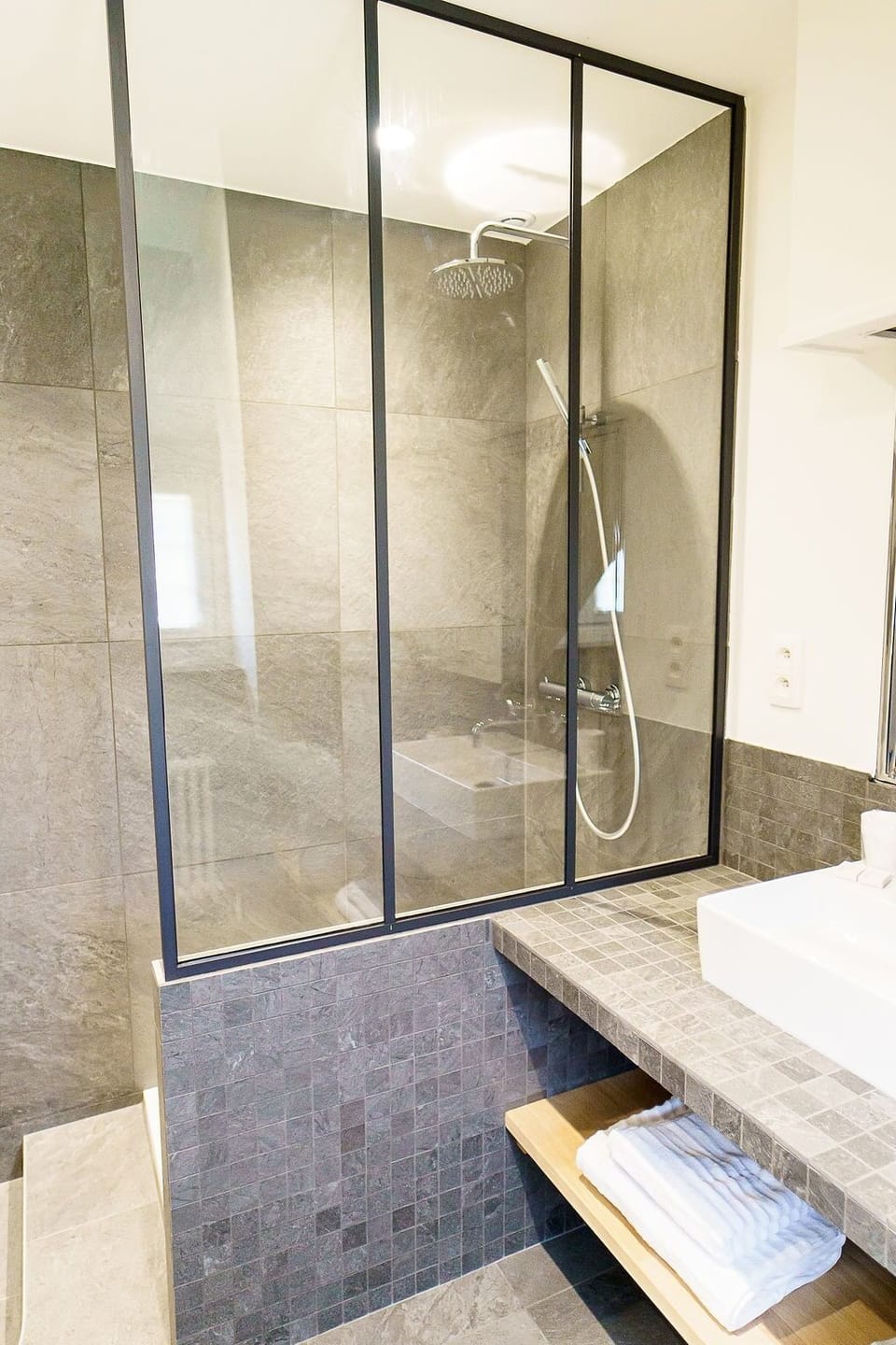 Superior Room | Bathroom
