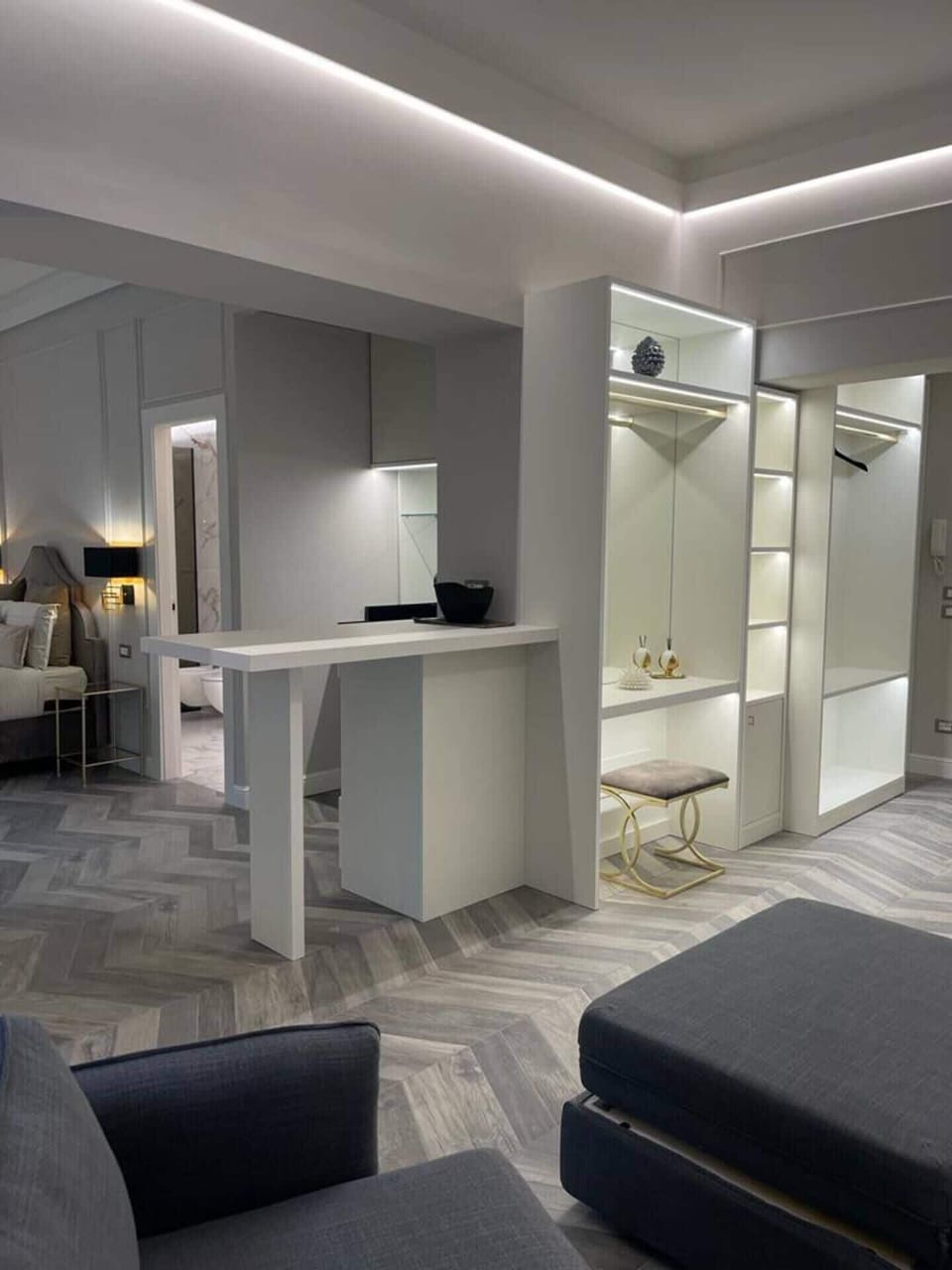 Apartment, 1 Bedroom, Balcony, City View | Living area | TV