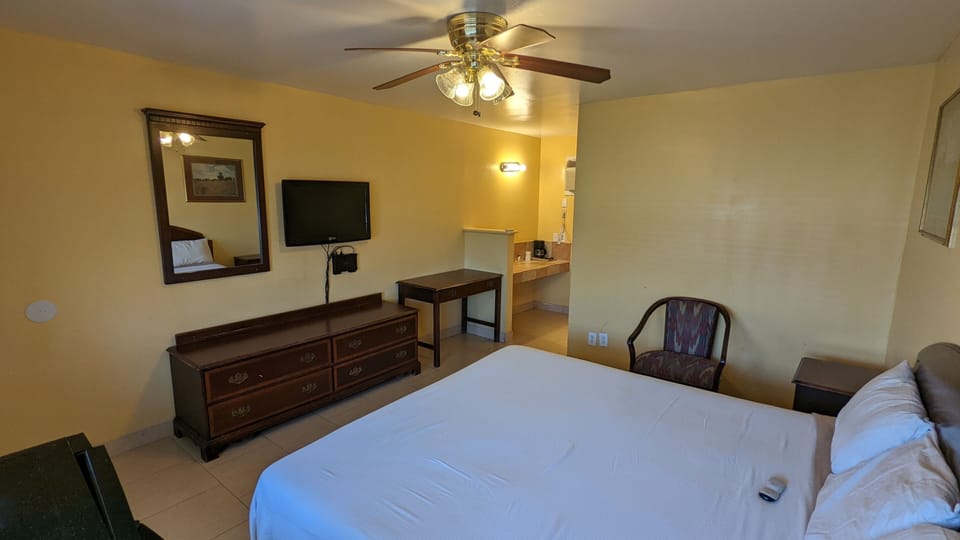 Free WiFi, bed sheets