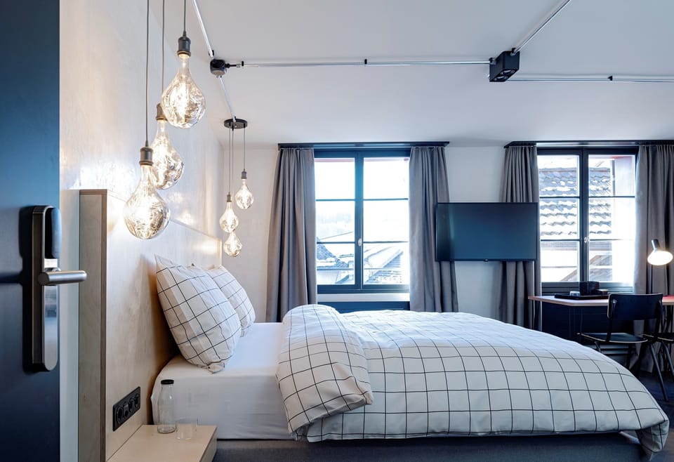 Design Opening Special | In-room safe, desk, blackout drapes, free WiFi