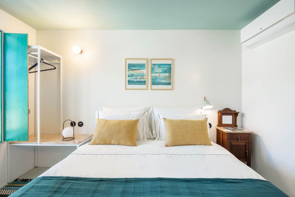Studio Suite | Hypo-allergenic bedding, memory foam beds, minibar, travel crib