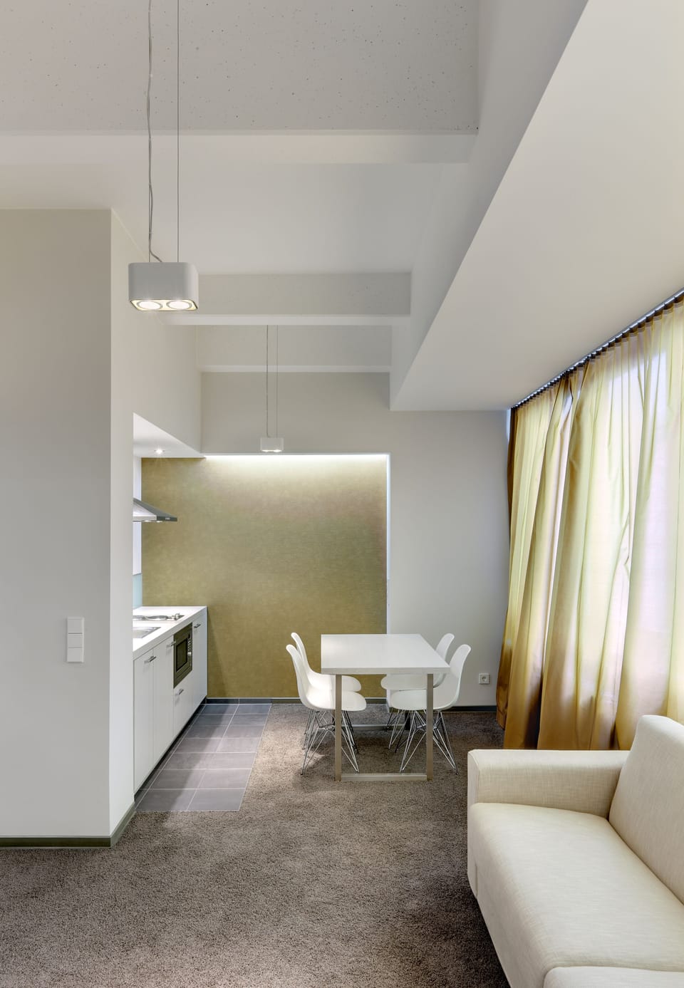 Junior Studio | In-room dining