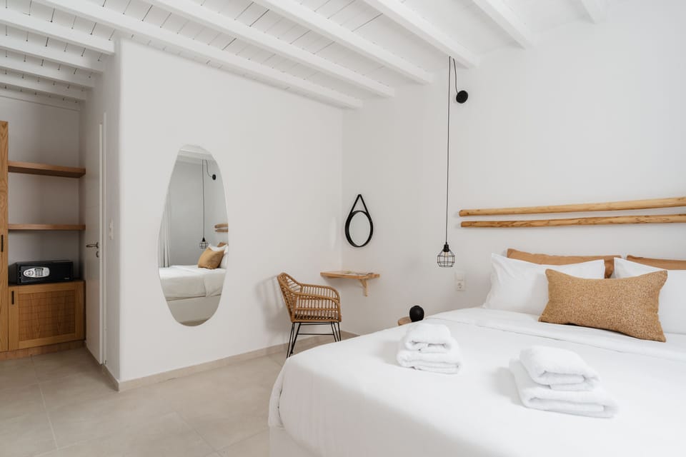 Family Room Sea View | Free WiFi, bed sheets