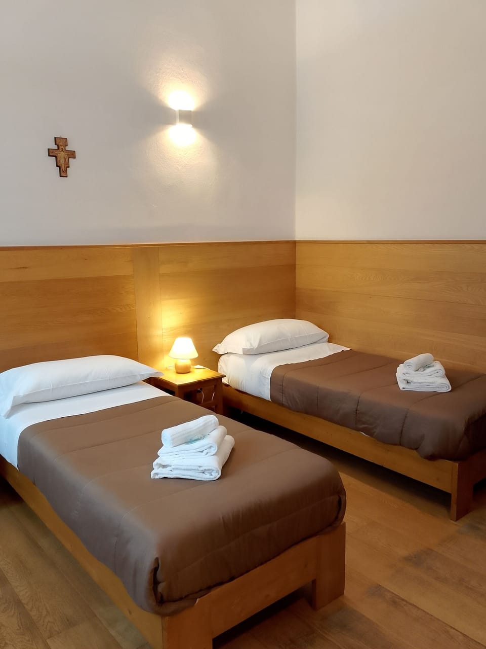 Twin Room, 2 Twin Beds | Free WiFi