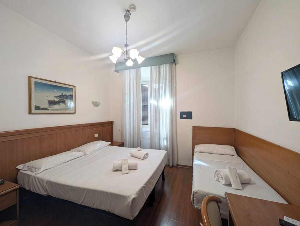 City Triple Room | Egyptian cotton sheets, down comforters, in-room safe, desk