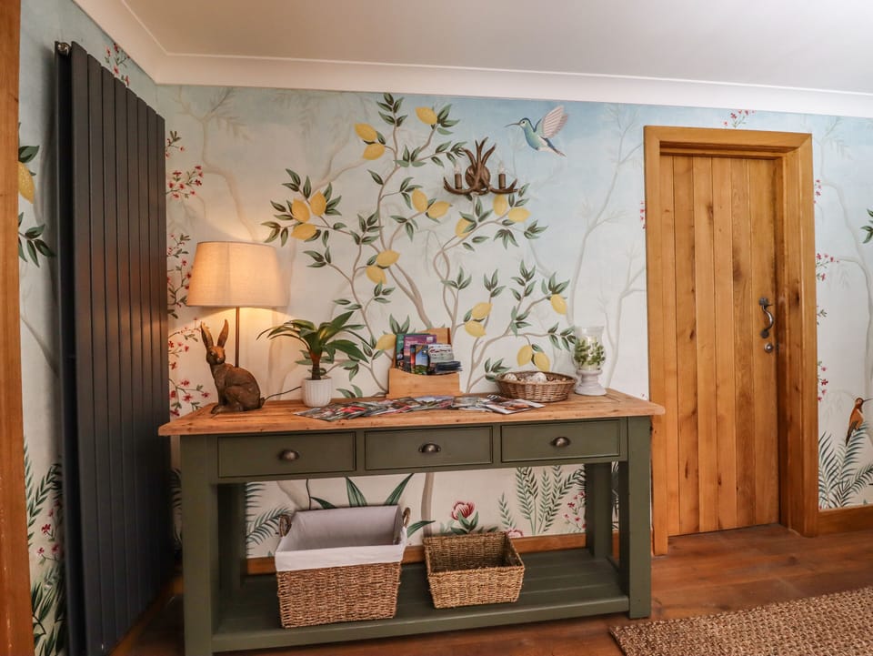 Cottage | Interior