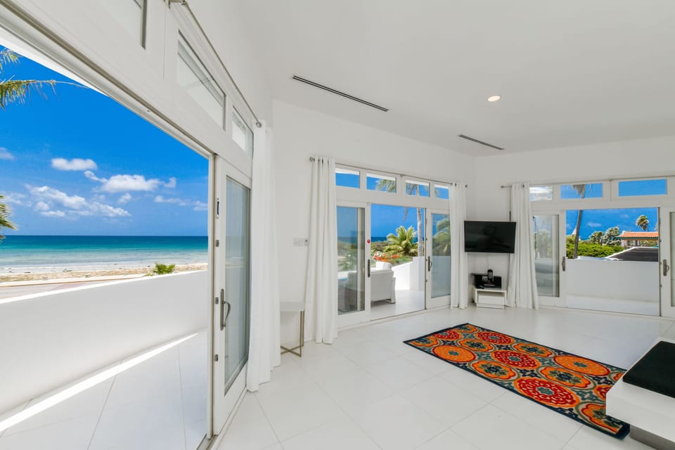 Villa (Multiple Bedrooms) | Property amenity
